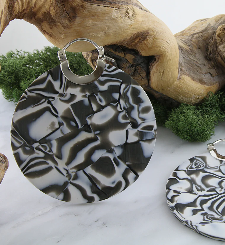 14G Black & White Schizo Acetate Disk Earrings - Image 2