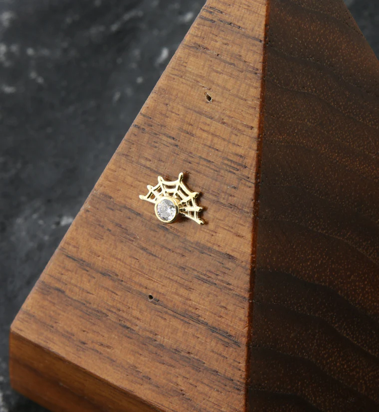 14kt Gold Clear CZ Spiderweb Threadless Top - Image 2