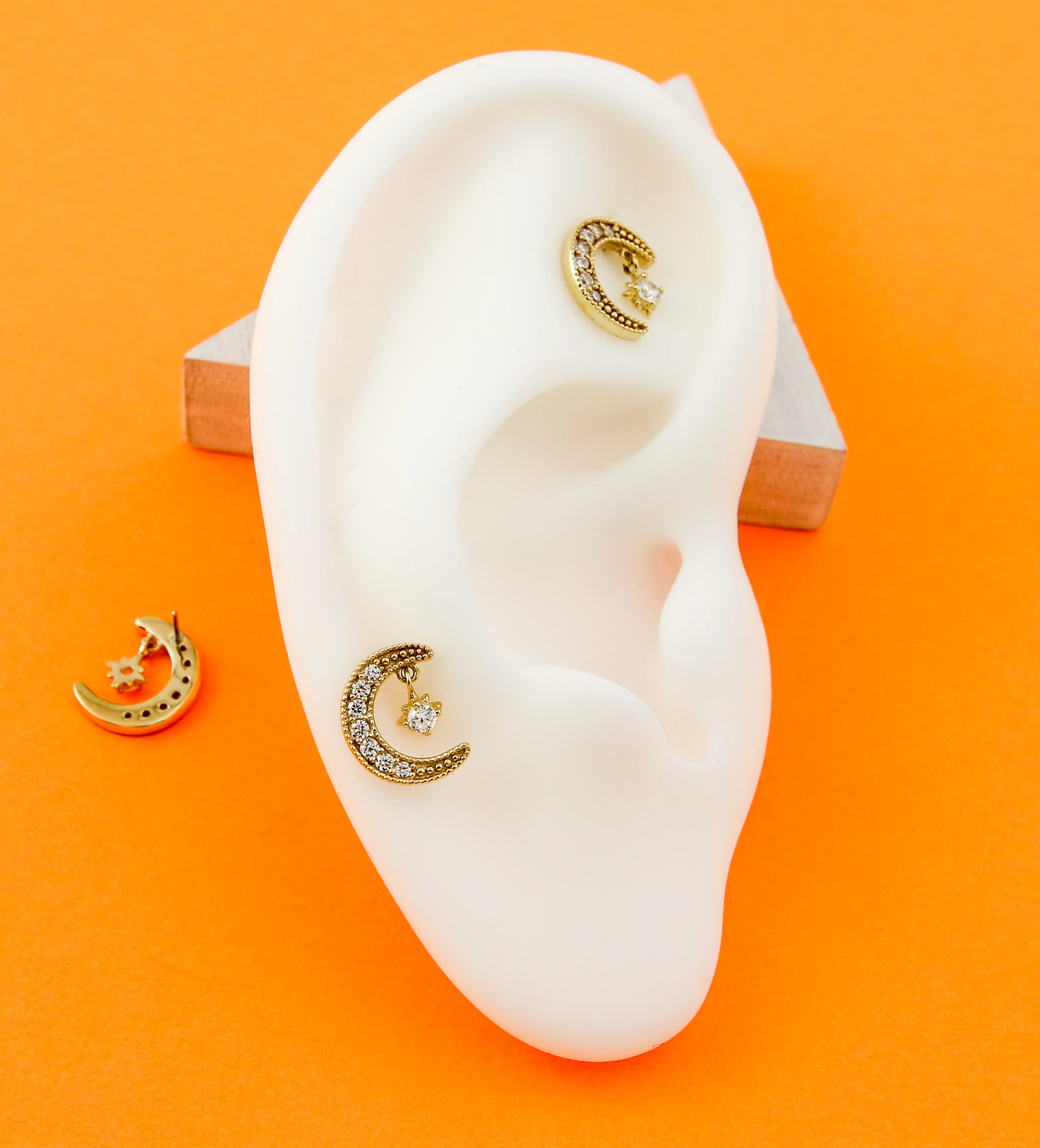 14kt Gold Crescent Moon Floating Star Clear CZ Threadless Top - Image 2