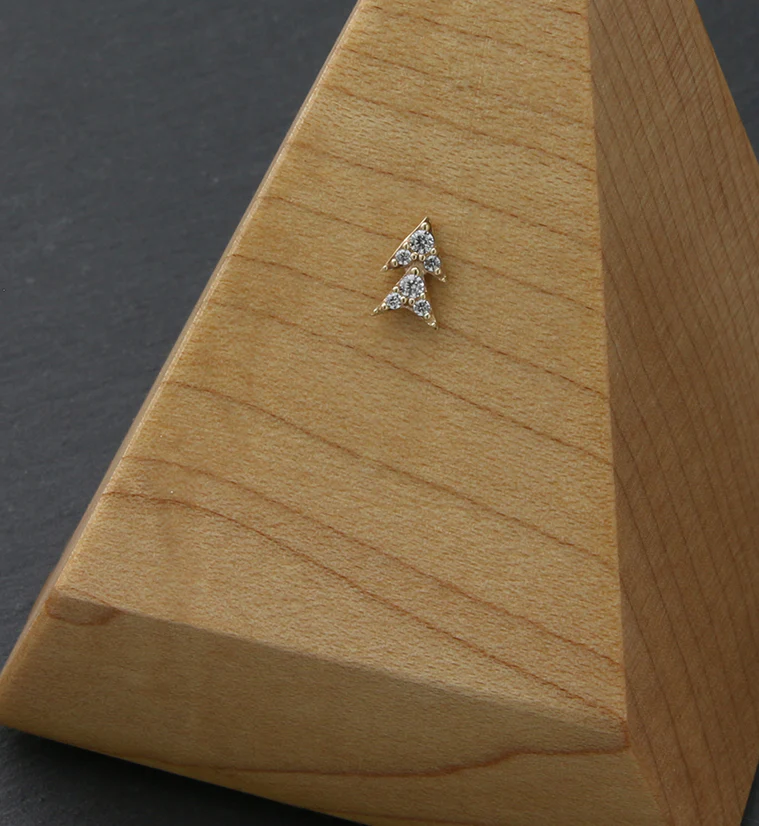 14kt Gold Double Arrow CZ Threadless Top - Image 2
