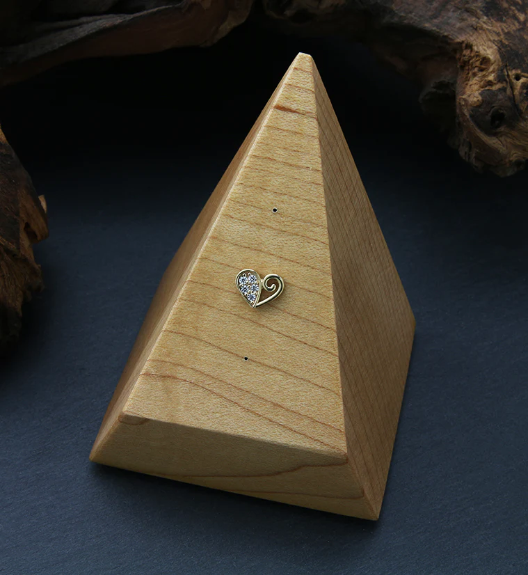 14kt Gold Half CZ Heart Threadless Top - Image 2