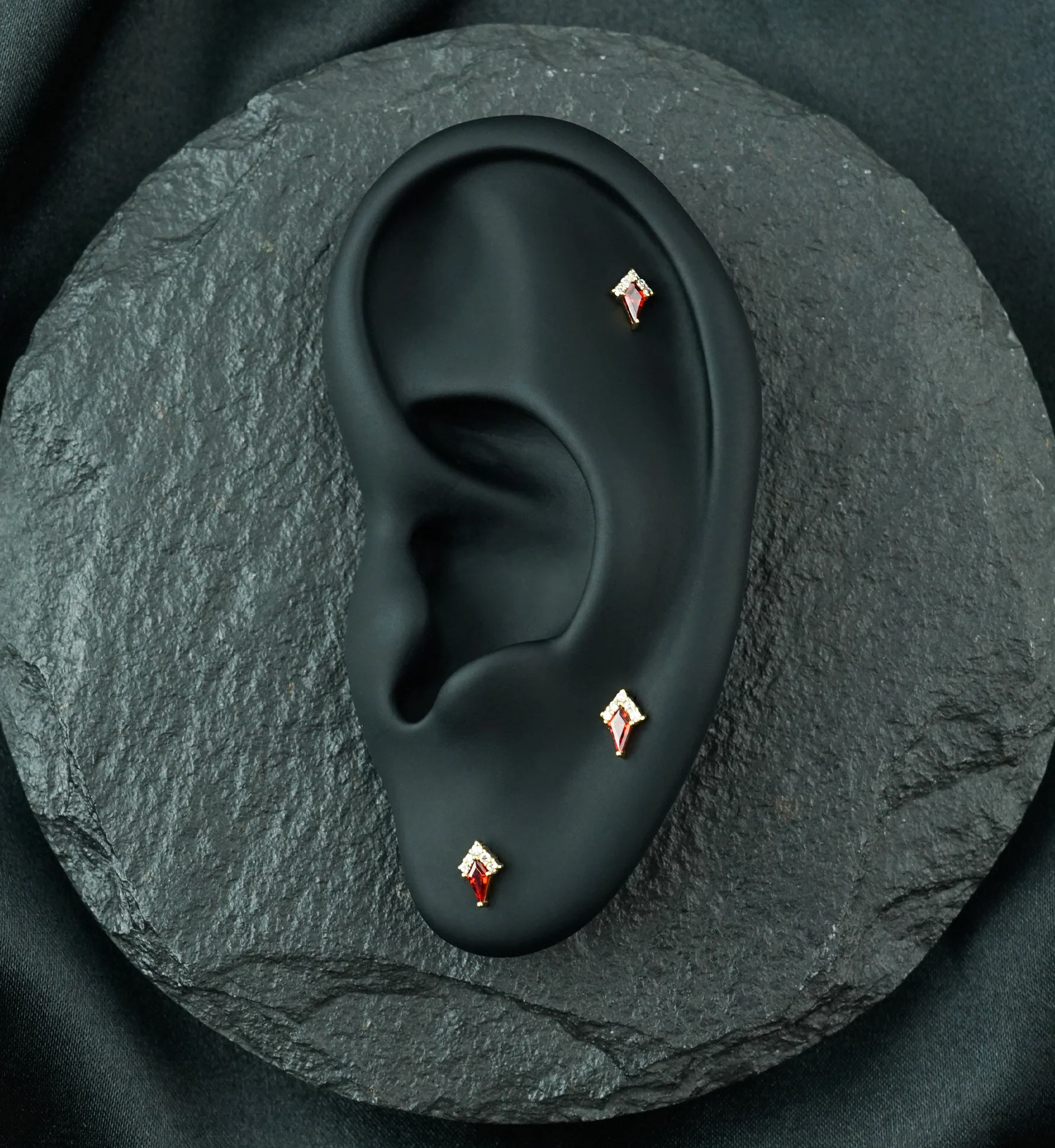 14kt Gold Harlequin Garnet CZ Threadless Top - Image 2