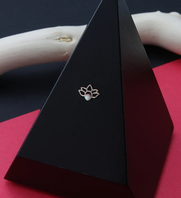 14kt Gold Lotus White Opalite Threadless Top - Image 2