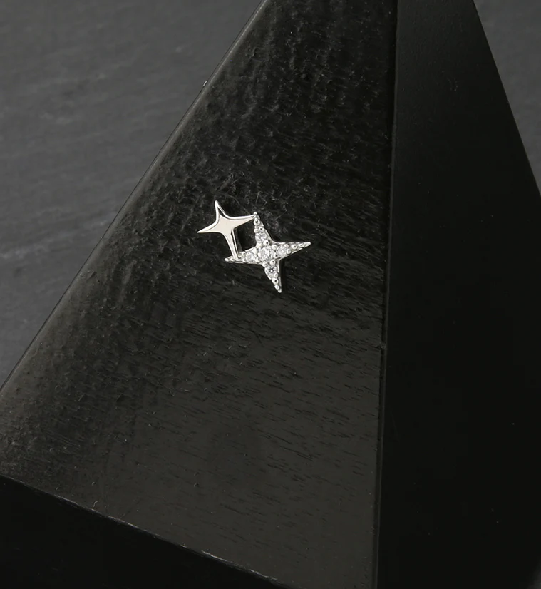 14kt White Gold Double Gem Star CZ Threadless Top - Image 2