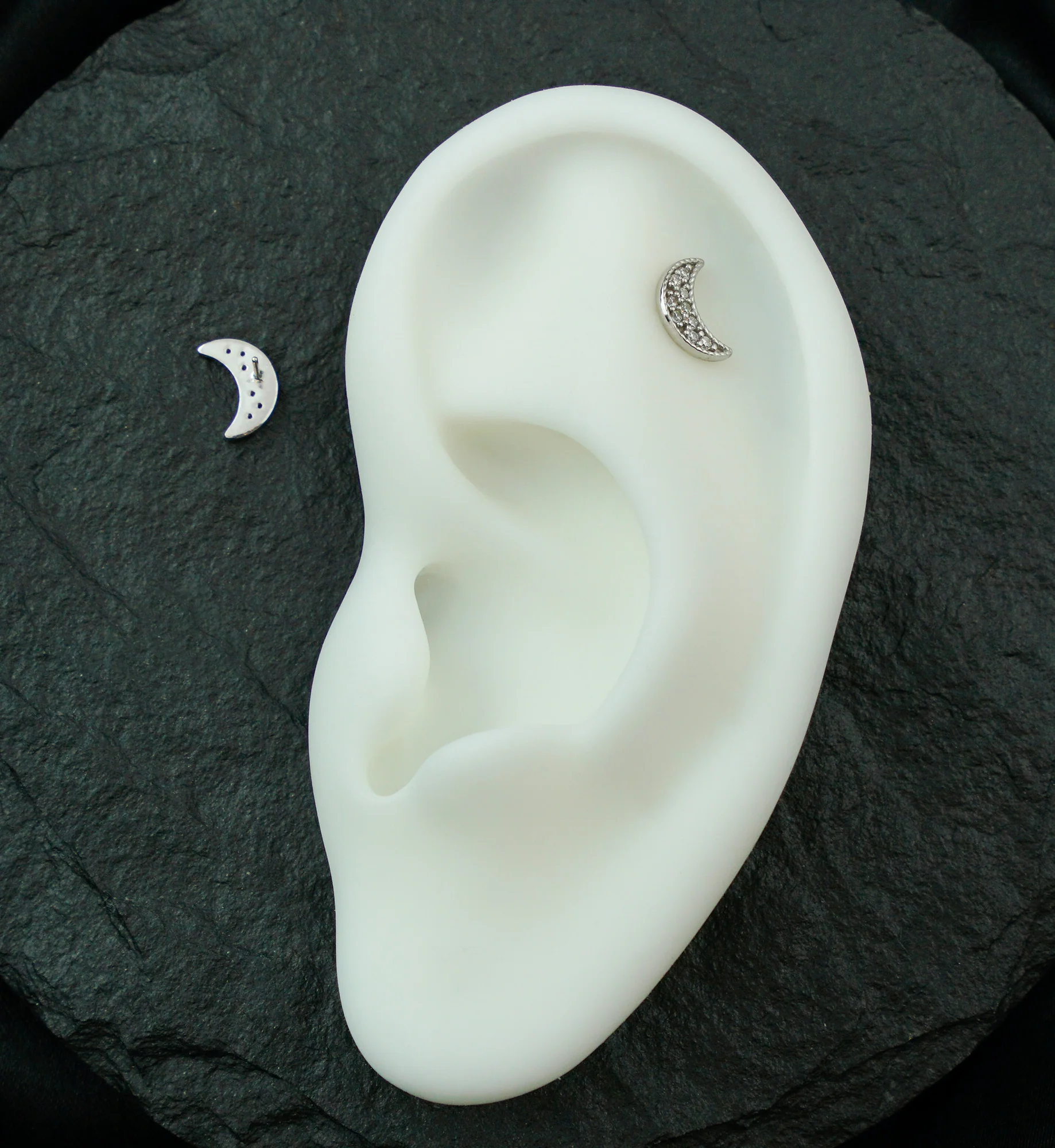 14kt White Gold Milgrain Bead Crescent Moon Clear CZ Threadless Top - Image 2