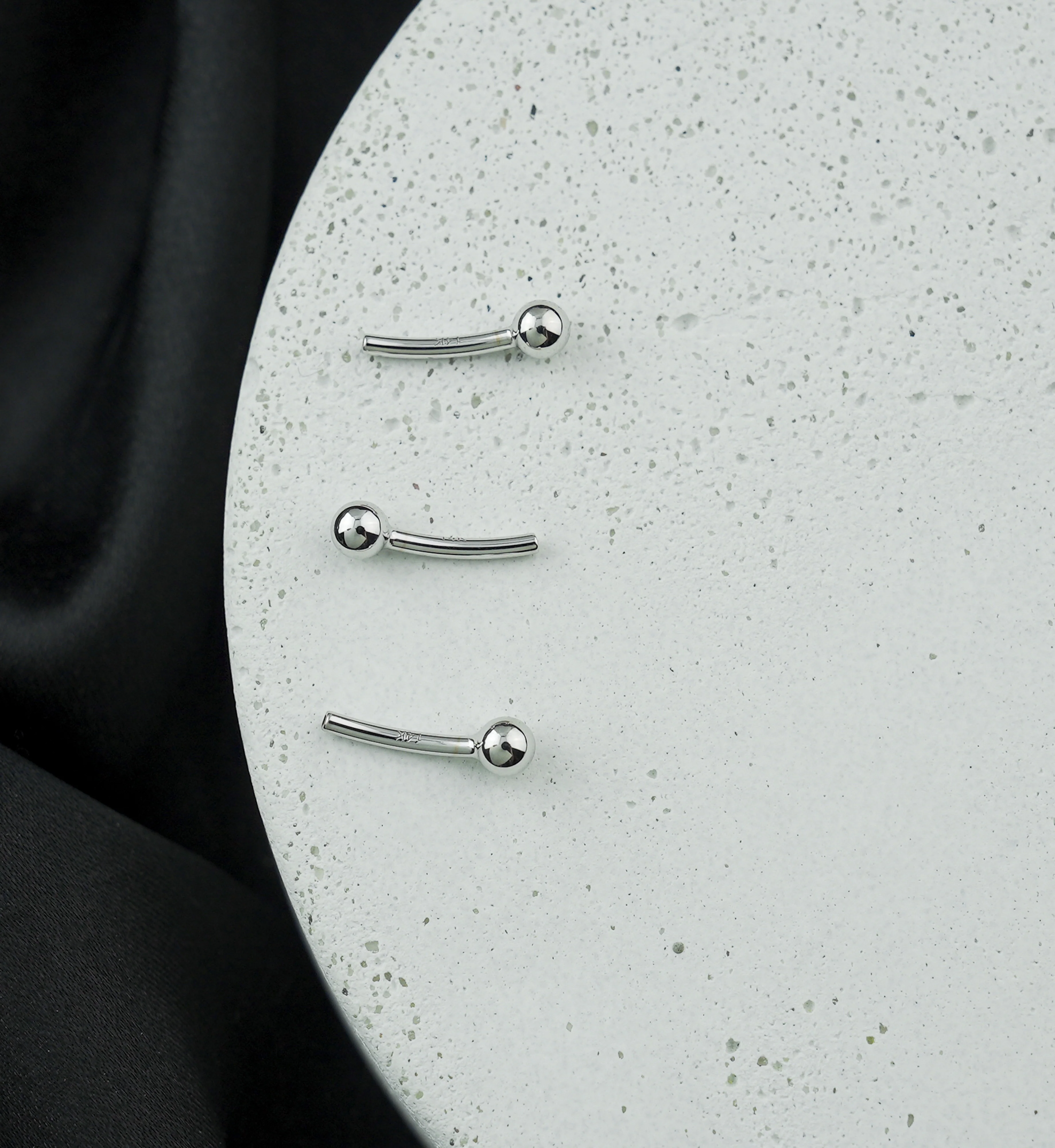 14kt White Gold Threadless Curved Barbell (Post Only) - Image 2