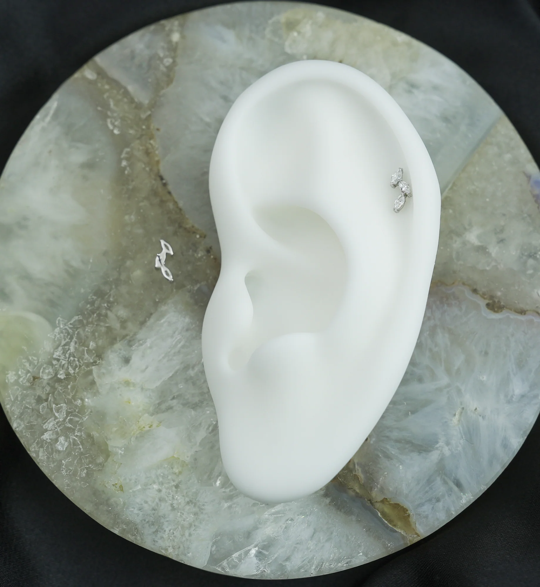 14kt White Gold Triple Marquise Vine Clear CZ Threadless Top - Image 2
