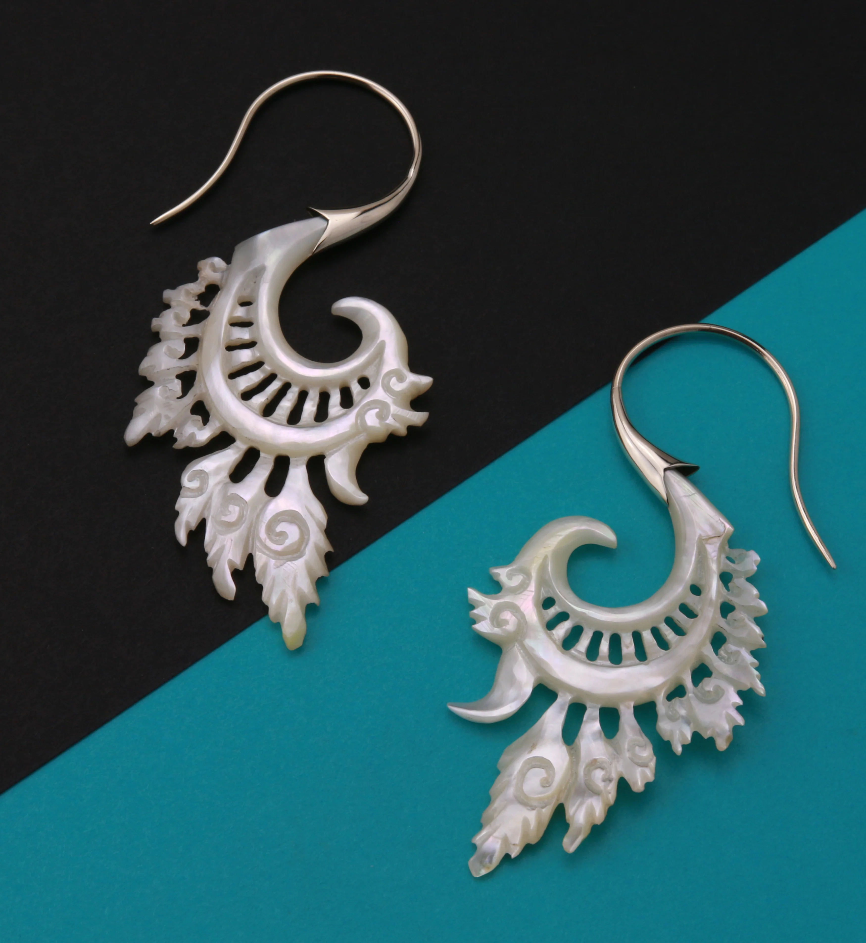 18G Alary White Brass MOP Hangers / Earrings - Image 4