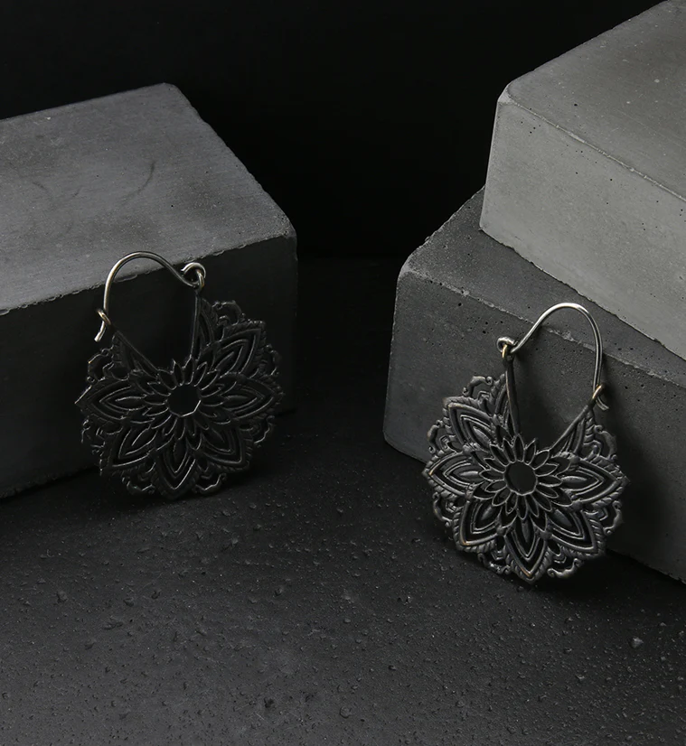 18G Ornate Mandala Black Brass Earrings - Image 3