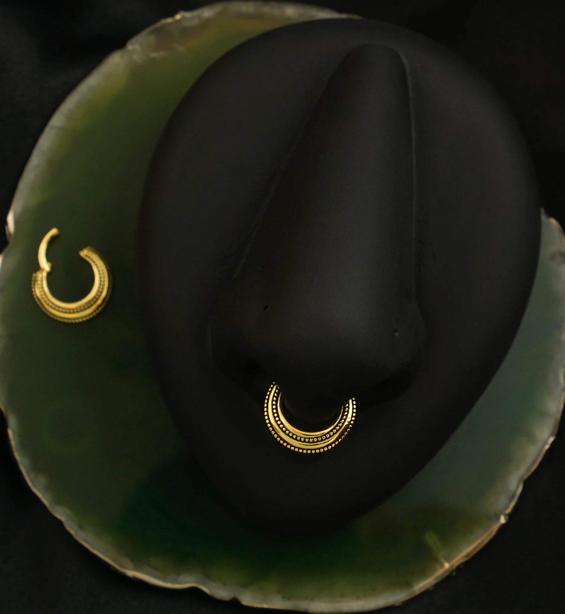 18kt Gold Beaded Hinged Segment Ring - Image 3