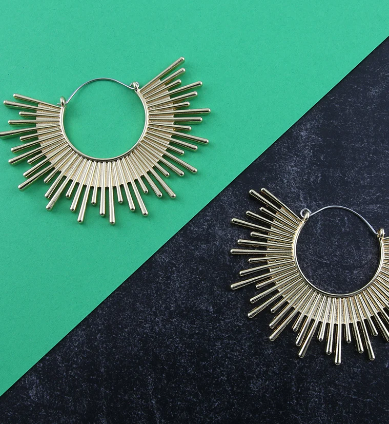 20G Golden Stark Plug Hoops - Image 4