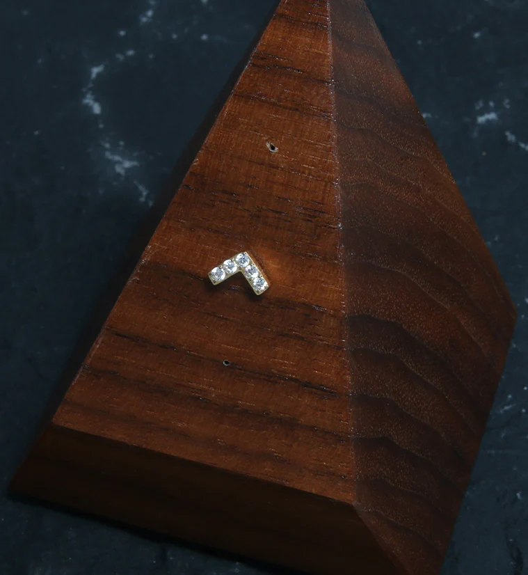 24kt Gold Dart CZ Threadless Titanium Top - Image 2