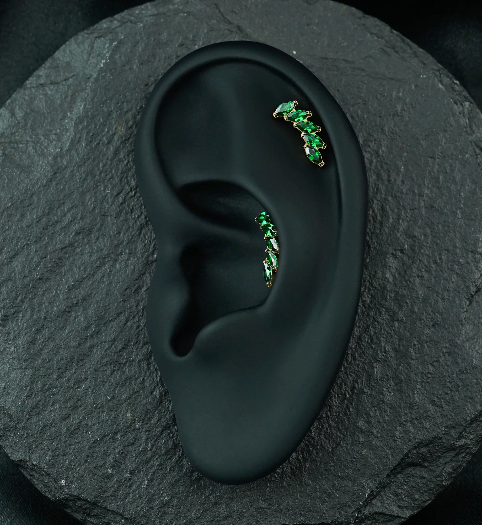 24kt Gold PVD Cascade Emerald CZ Titanium Threadless Top - Image 2