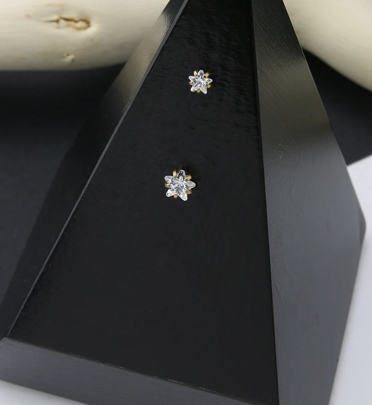 24kt Gold PVD Titanium Star CZ Threadless Top - Image 2