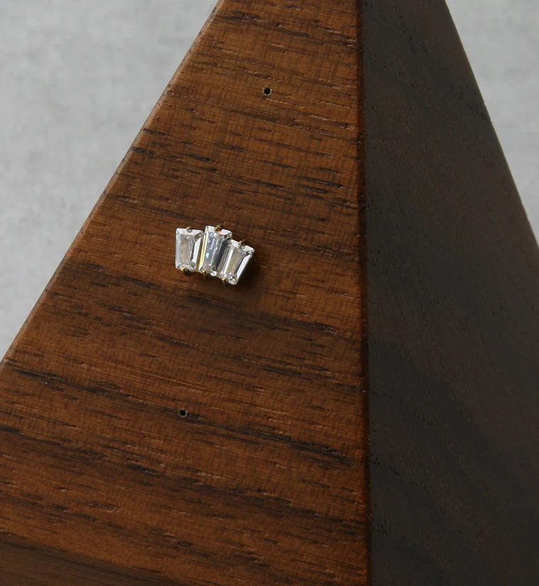 24kt Gold PVD Trinal CZ Threadless Titanium Top - Image 3