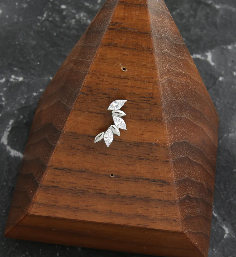 Alternating Cascade Clear CZ Threadless Titanium Top - Image 2