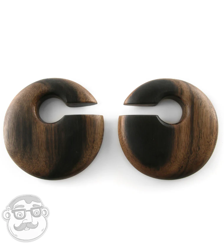 Annular Hoop Areng Wooden Hangers - Image 7