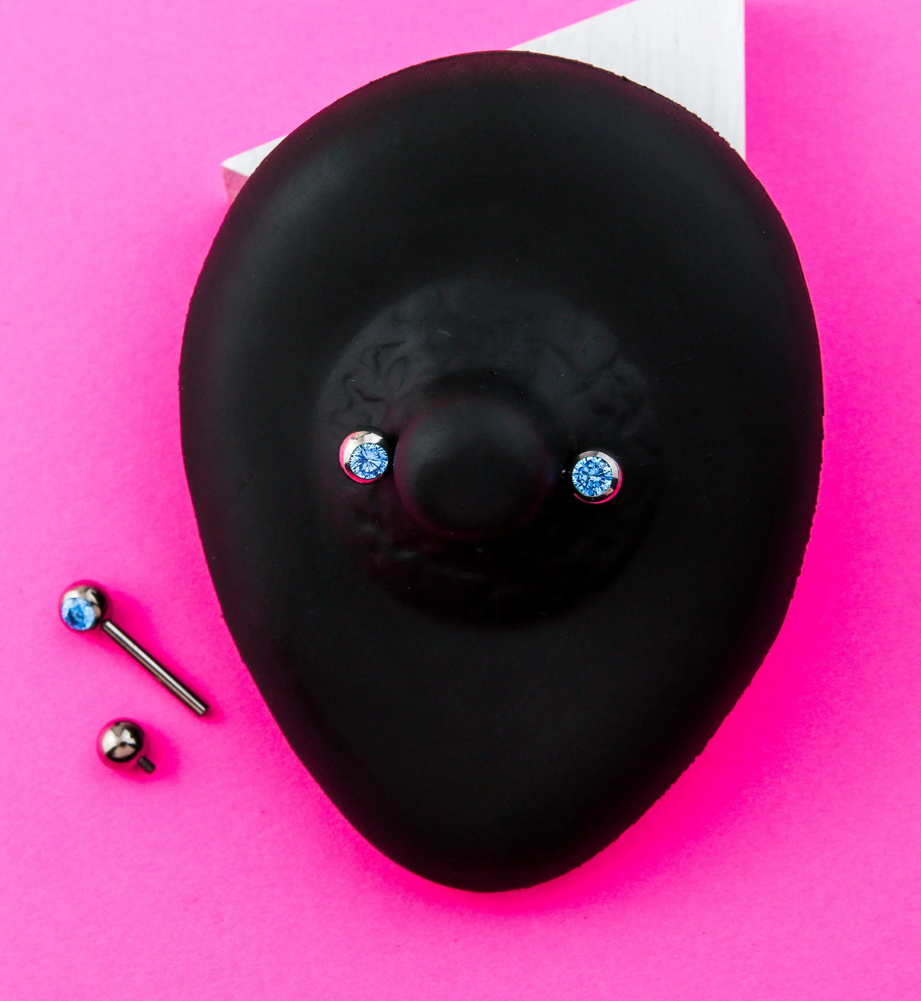 Aqua CZ Ball Internally Threaded Titanium Nipple Barbells - Image 2