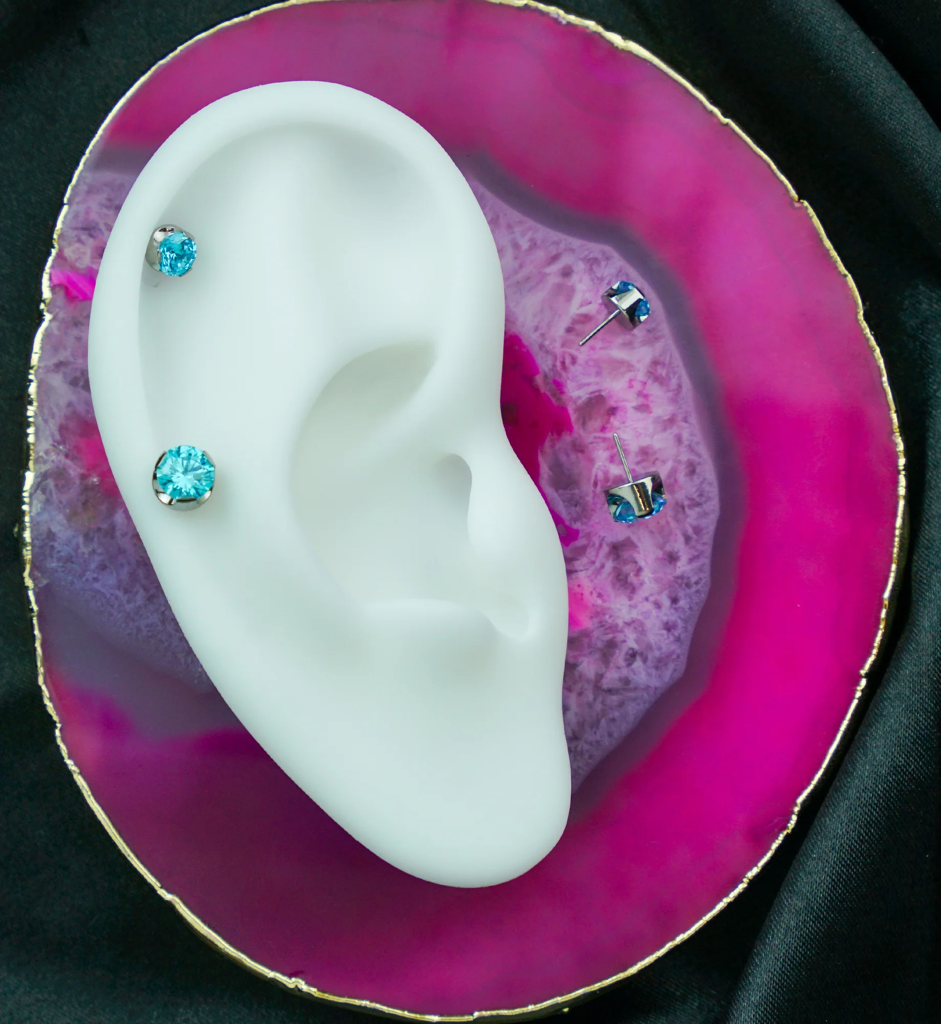 Aqua Dome CZ Titanium Threadless Top - Image 2
