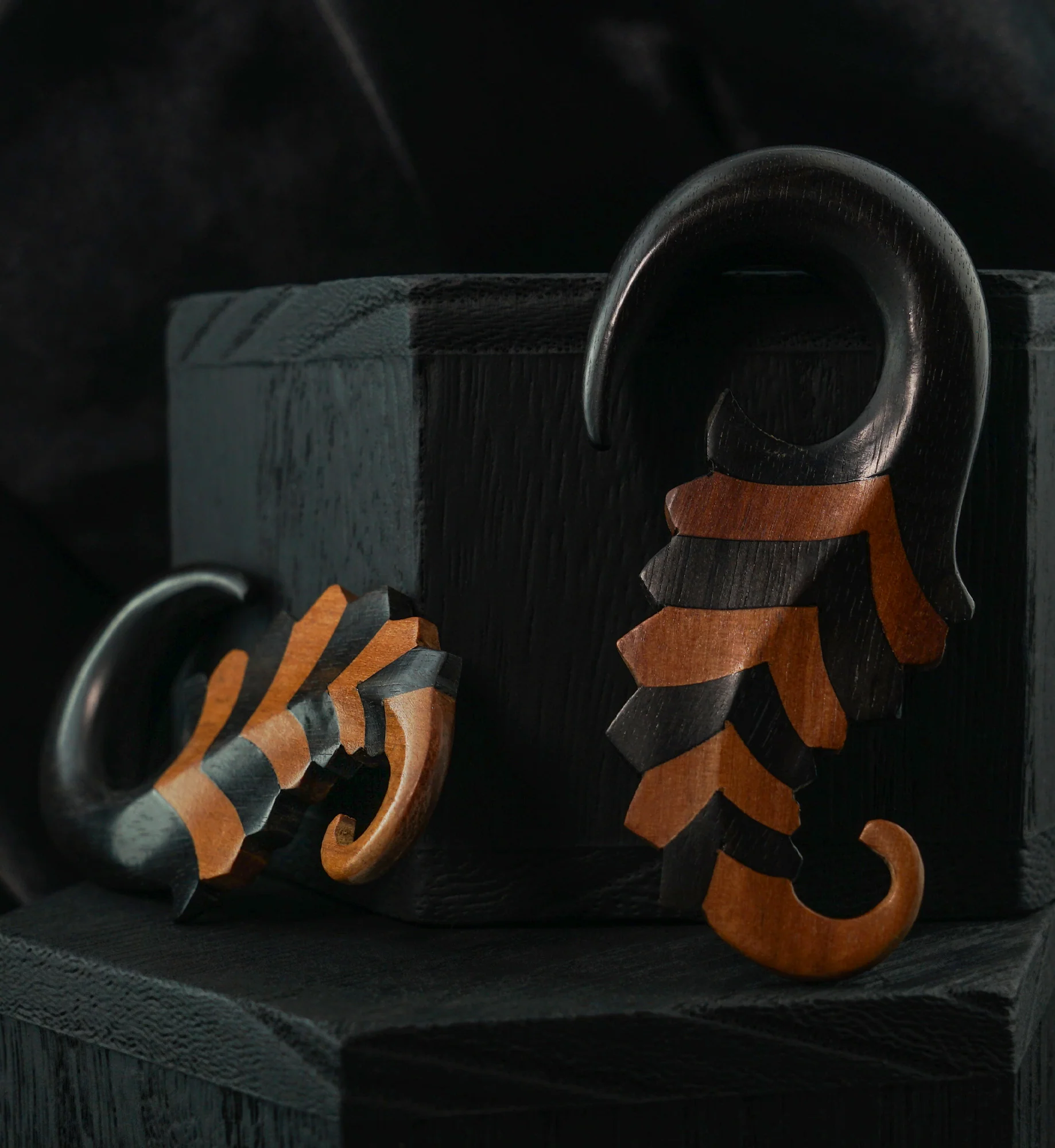 Areng Sea Sprial Double Wood Hangers - Image 2