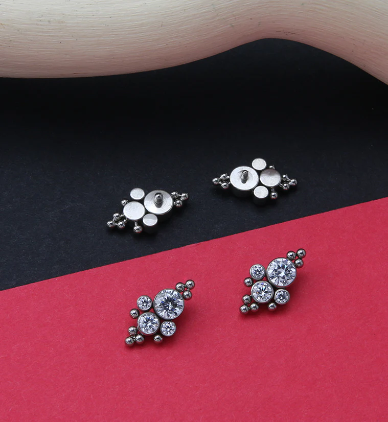 Beaded Array Clear CZ Titanium Internally Threaded Top - Image 2
