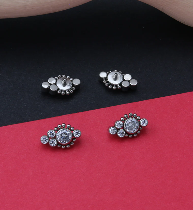 Beaded Rim Array Clear CZ Titanium Internally Threaded Top - Image 2