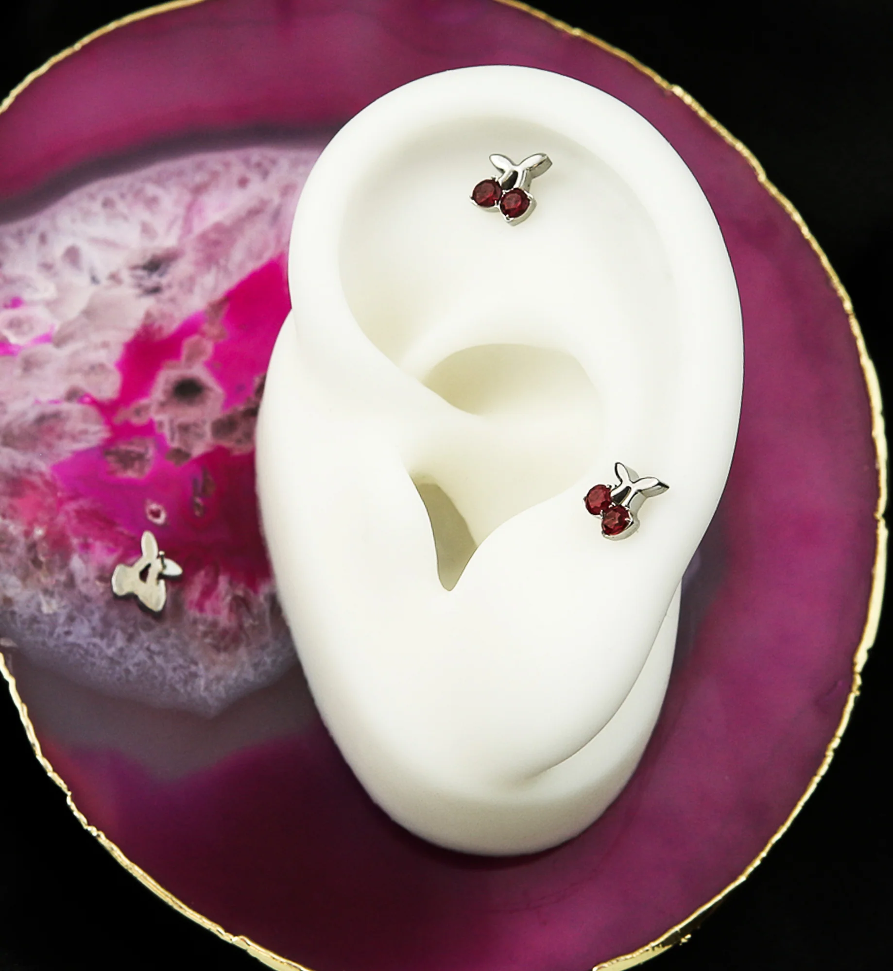 Bing Cherry Ruby CZ Titanium Threadless Top - Image 2