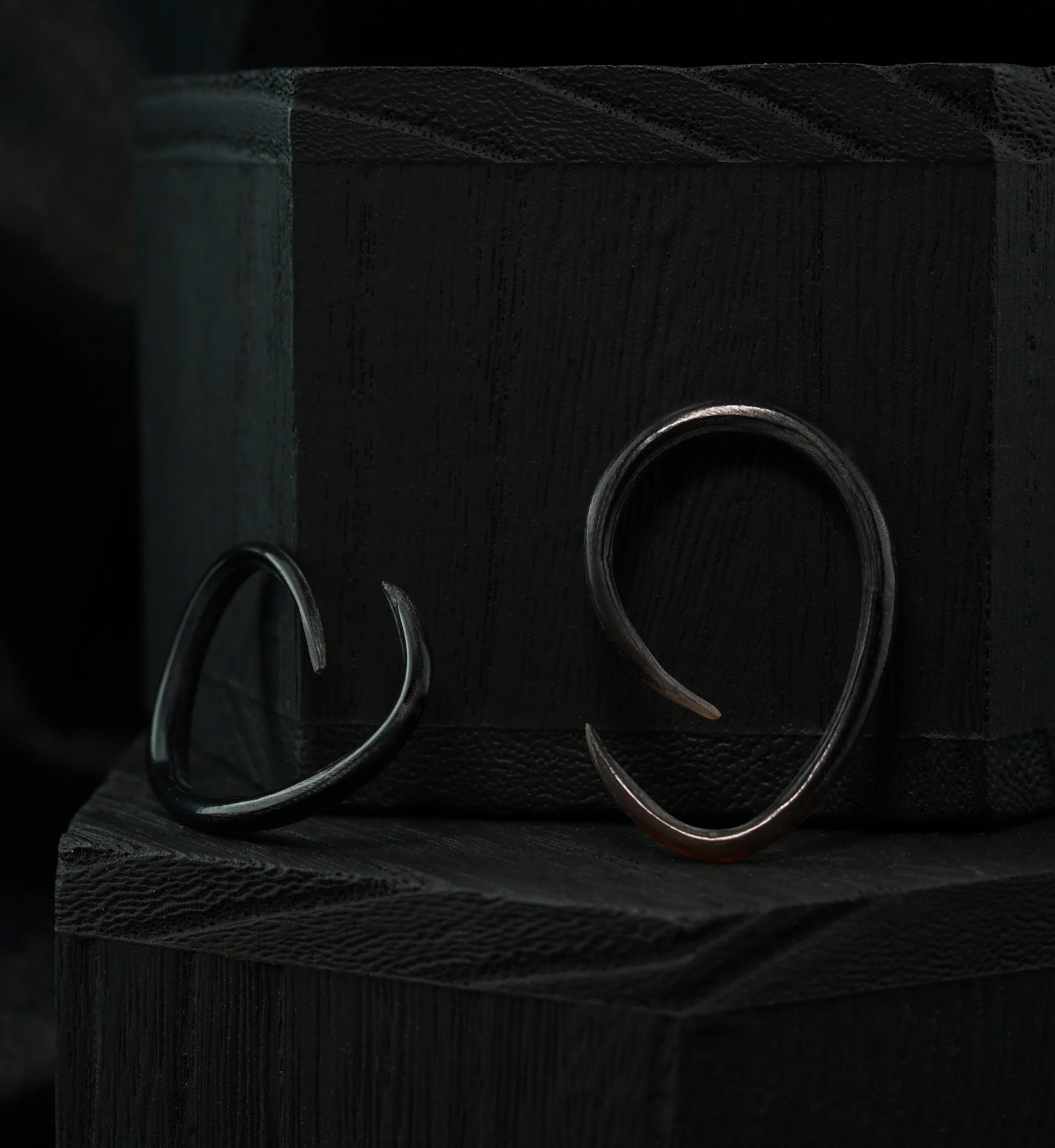 Black Horn Ovaloid Spirals - Image 2