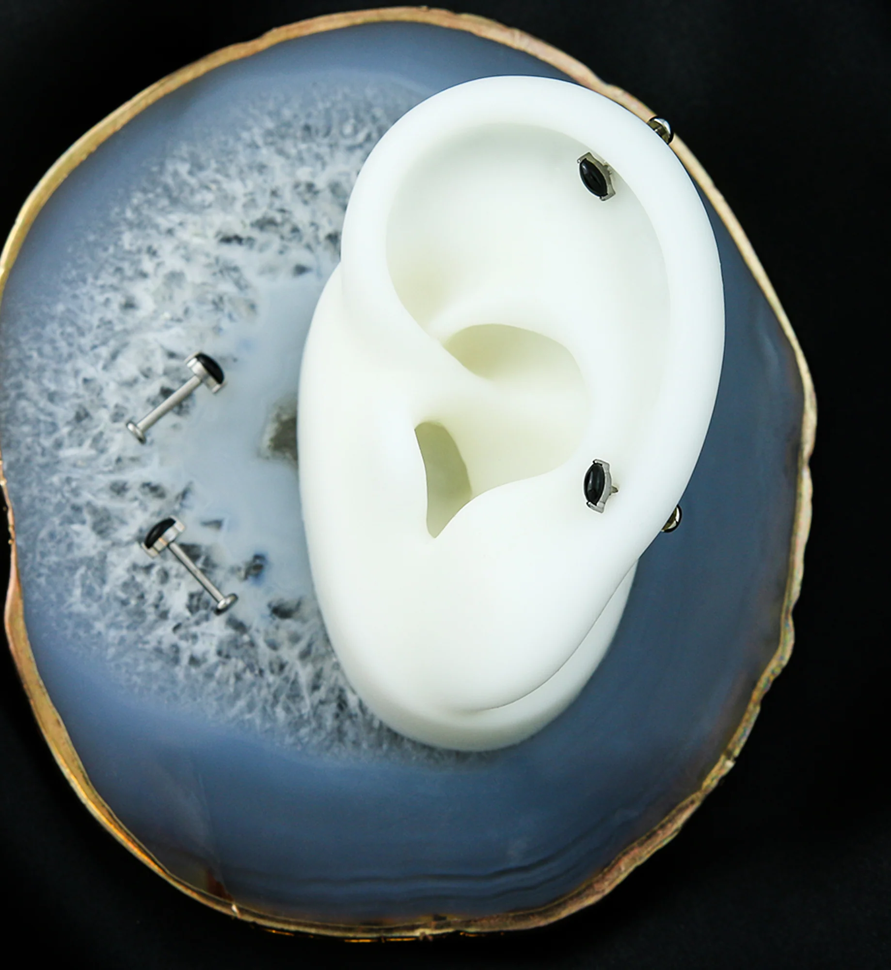 Black Onyx Marquise Titanium Threadless Labret - Image 2