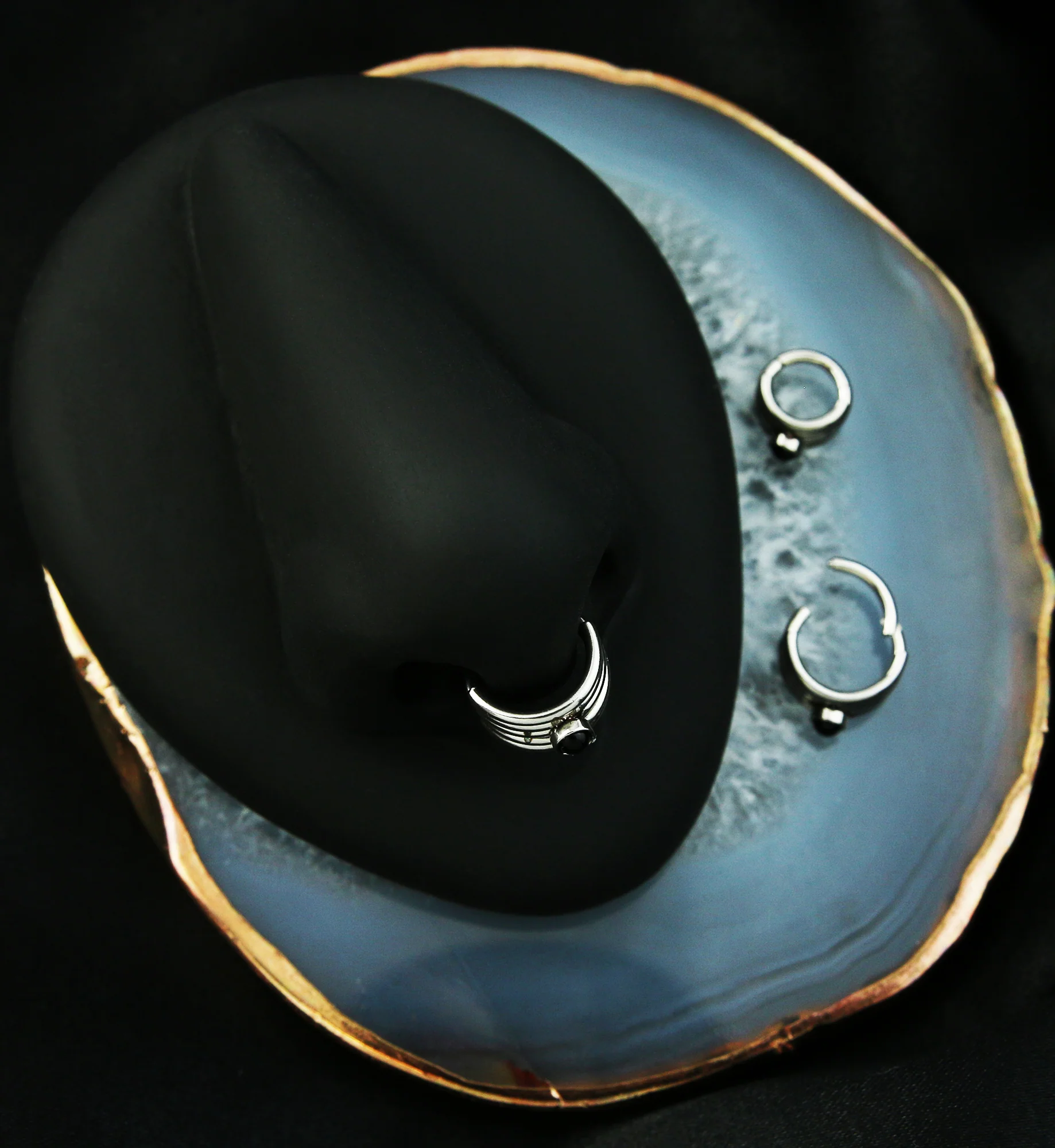 Black Onyx Stacked Stainless Steel Hinged Cuff Segment Ring - Image 3