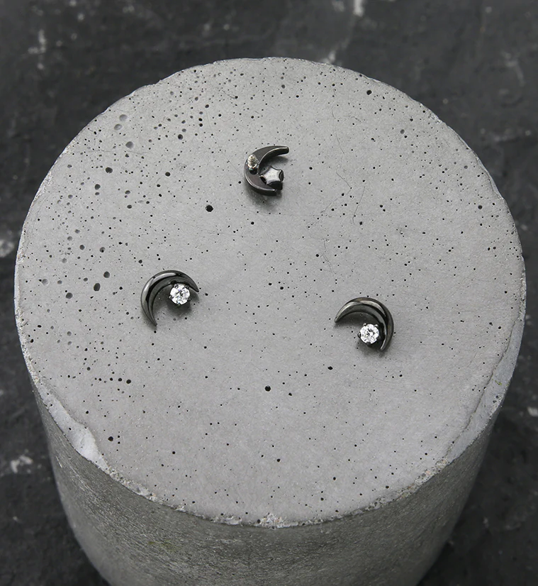Black PVD Half Moon CZ Internally Threaded Titanium Top - Image 3