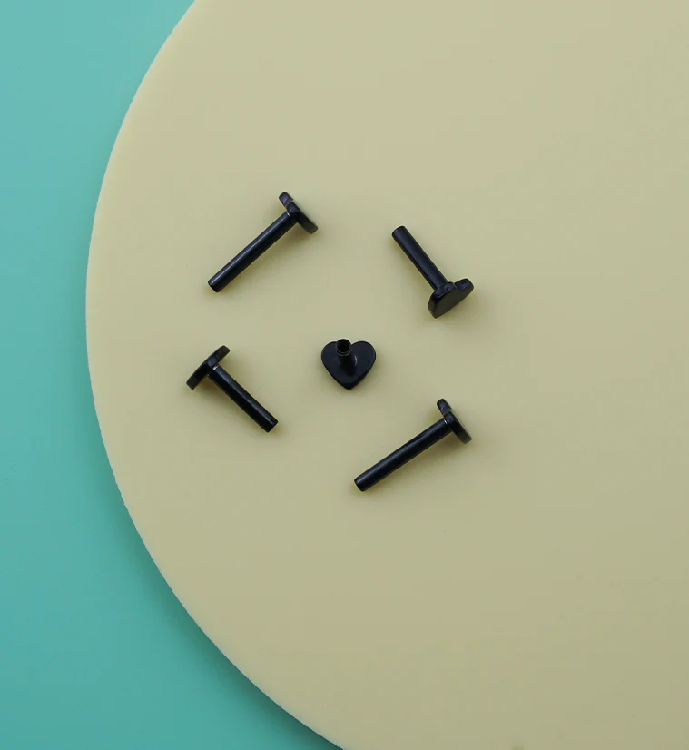 Black PVD Heart Internally Threaded Titanium Flat Back Labret (Post Only) - Image 2