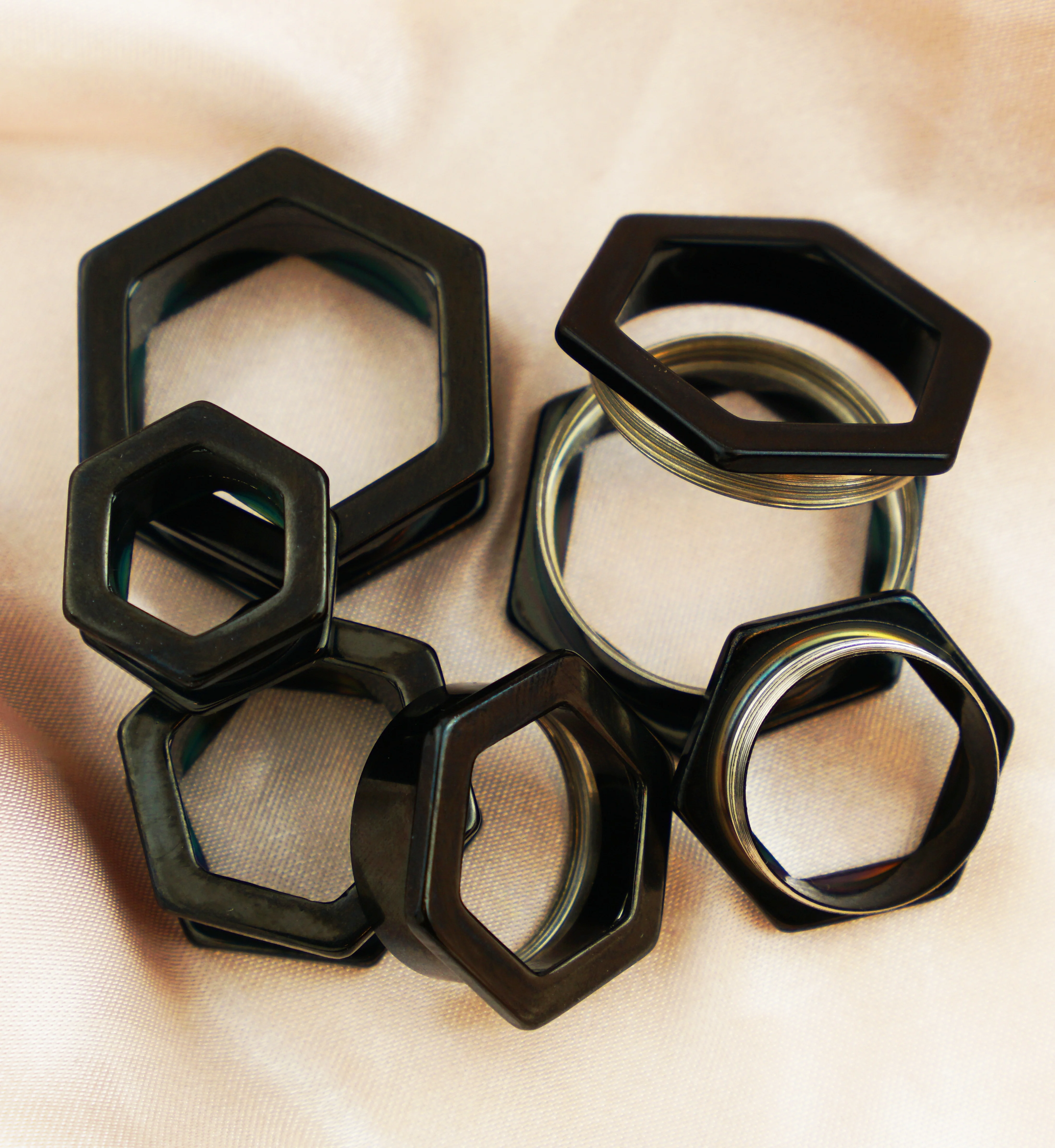 Black PVD Hexagon Stainless Steel Screw Back Tunnel Plugs - Image 2