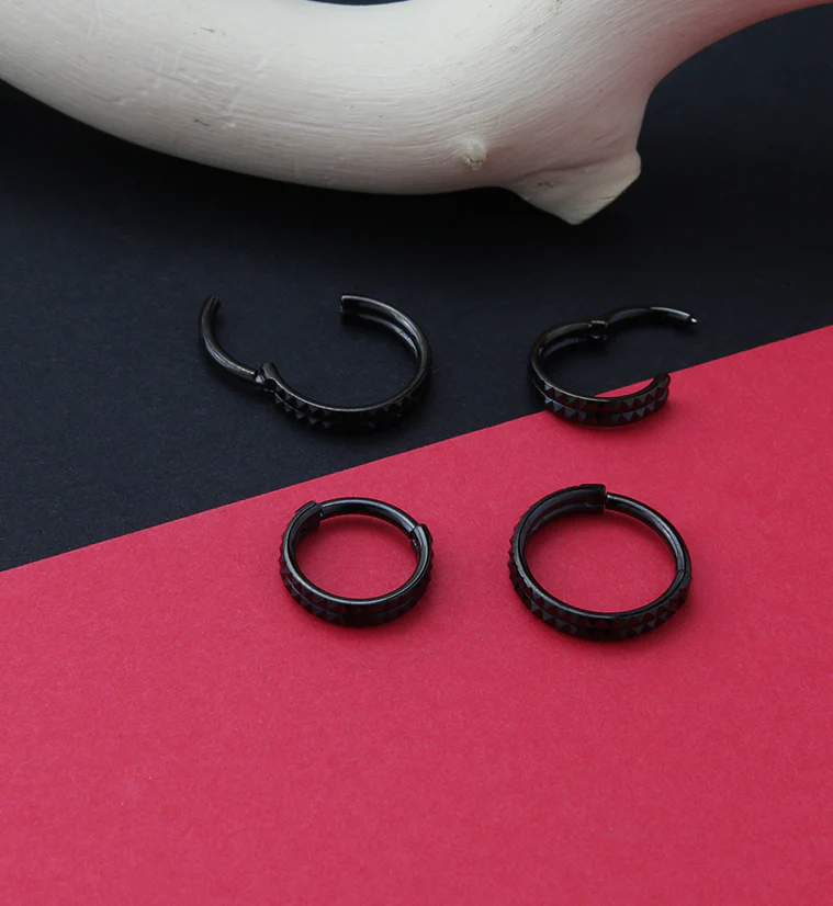 Black PVD Parallel Polyhedra Edge Hinged Segment Ring - Image 2