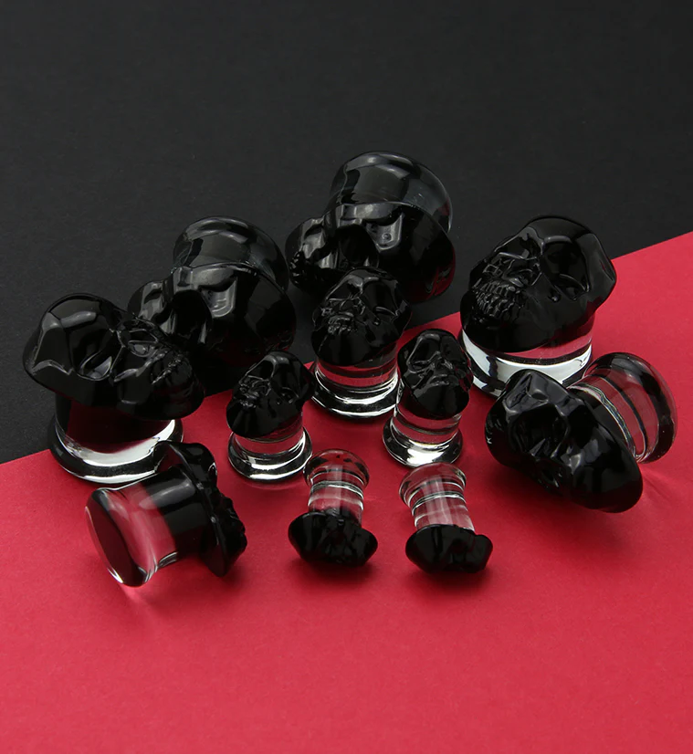 Black Skull Double Flare Glass Plugs - Image 3