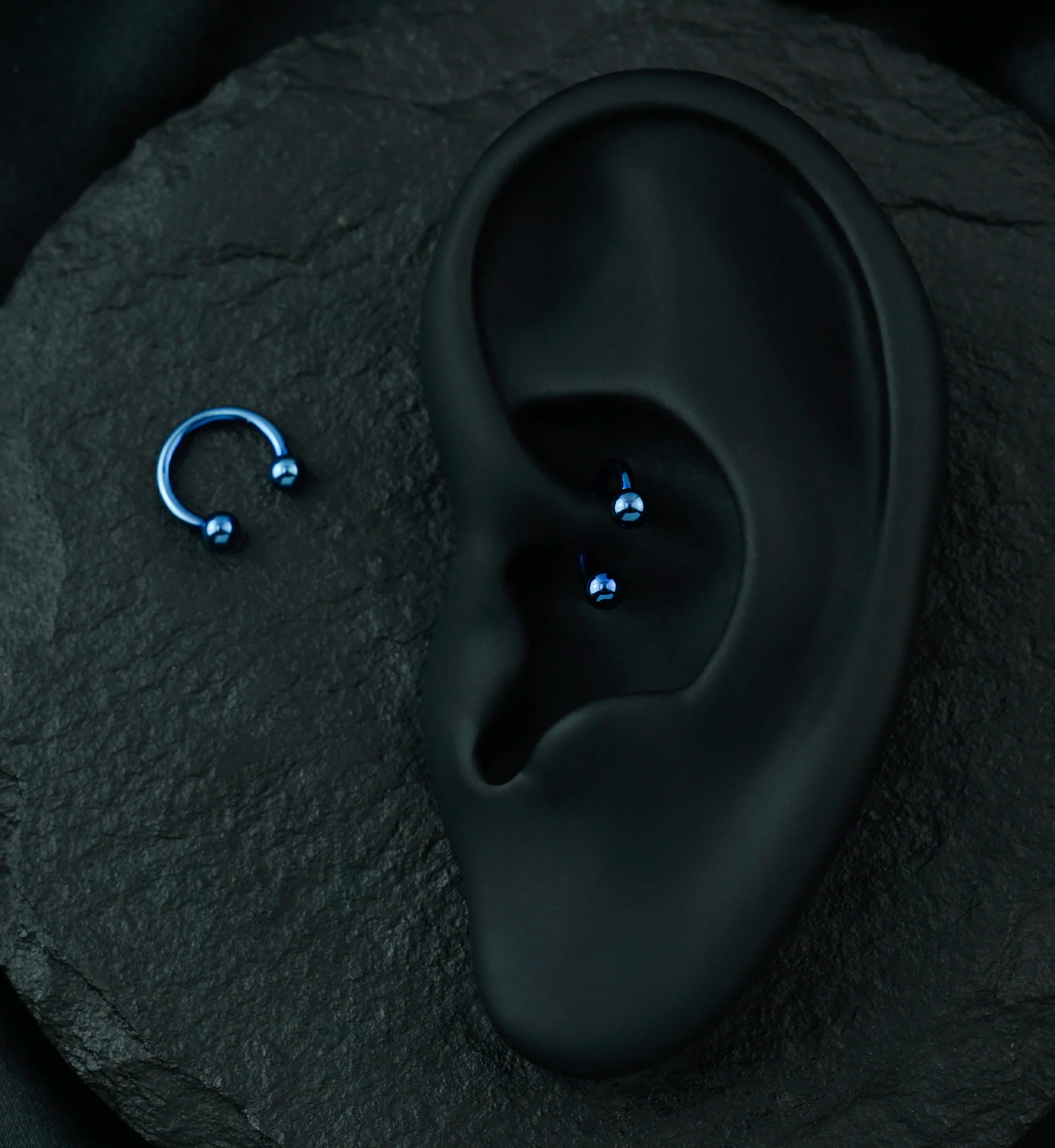 Blue PVD Titanium Circular Barbell - Image 4