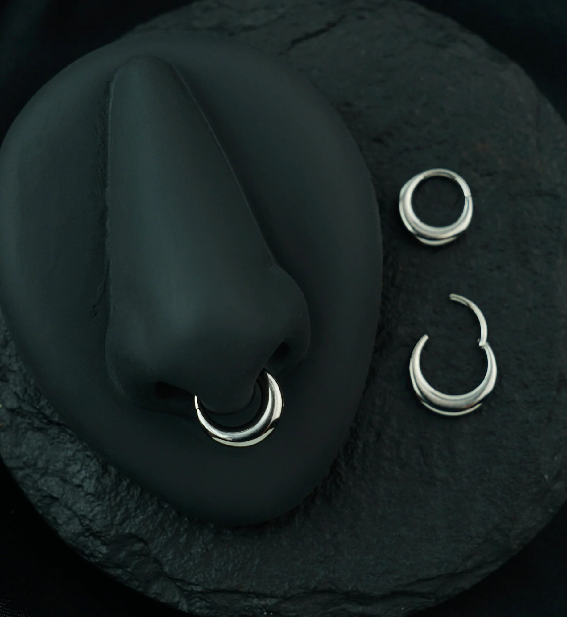 Broad Dome Titanium Hinged Segment Ring - Image 2