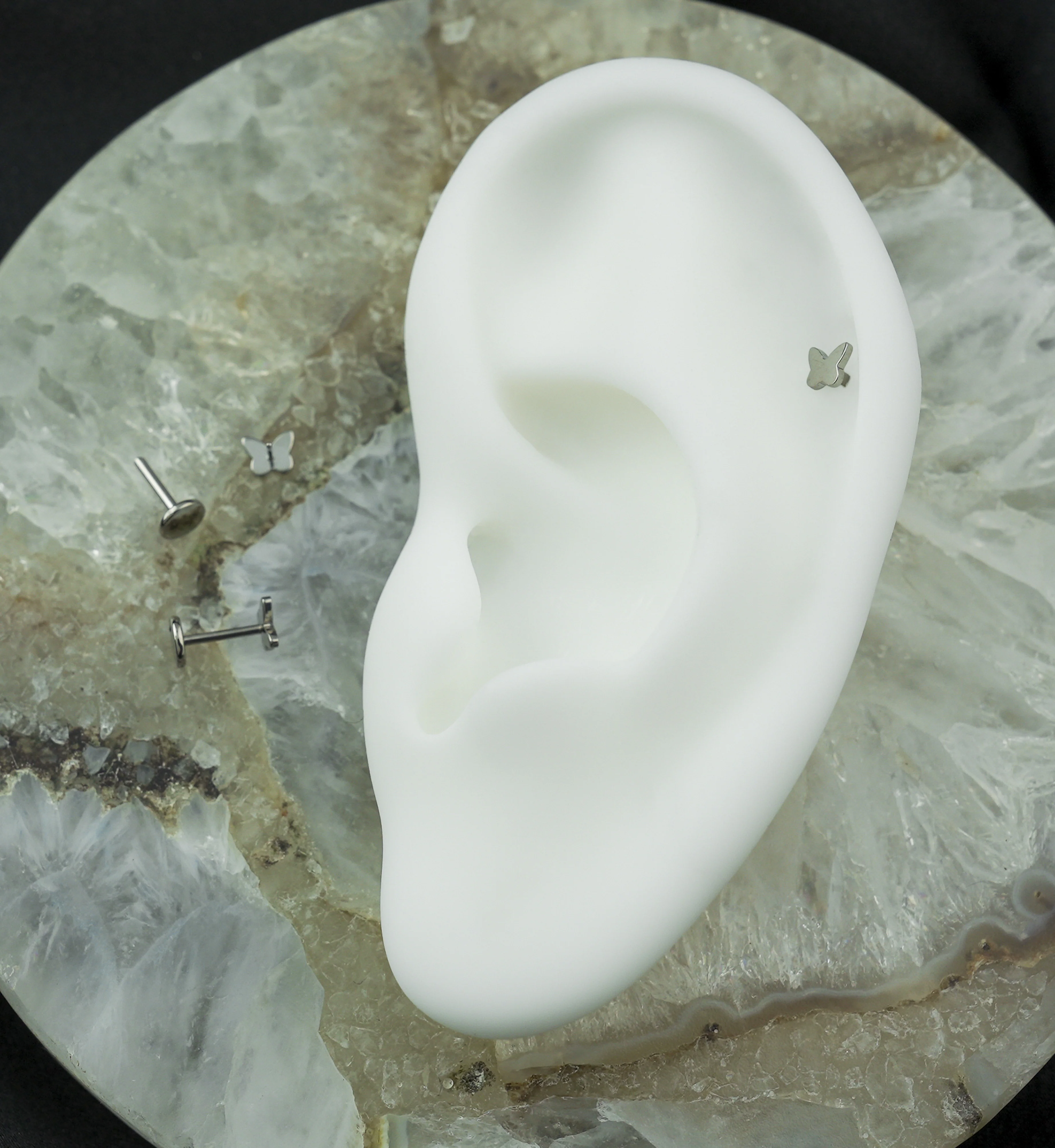 Butterfly Threadless Titanium Flat Disk Labret - Image 2
