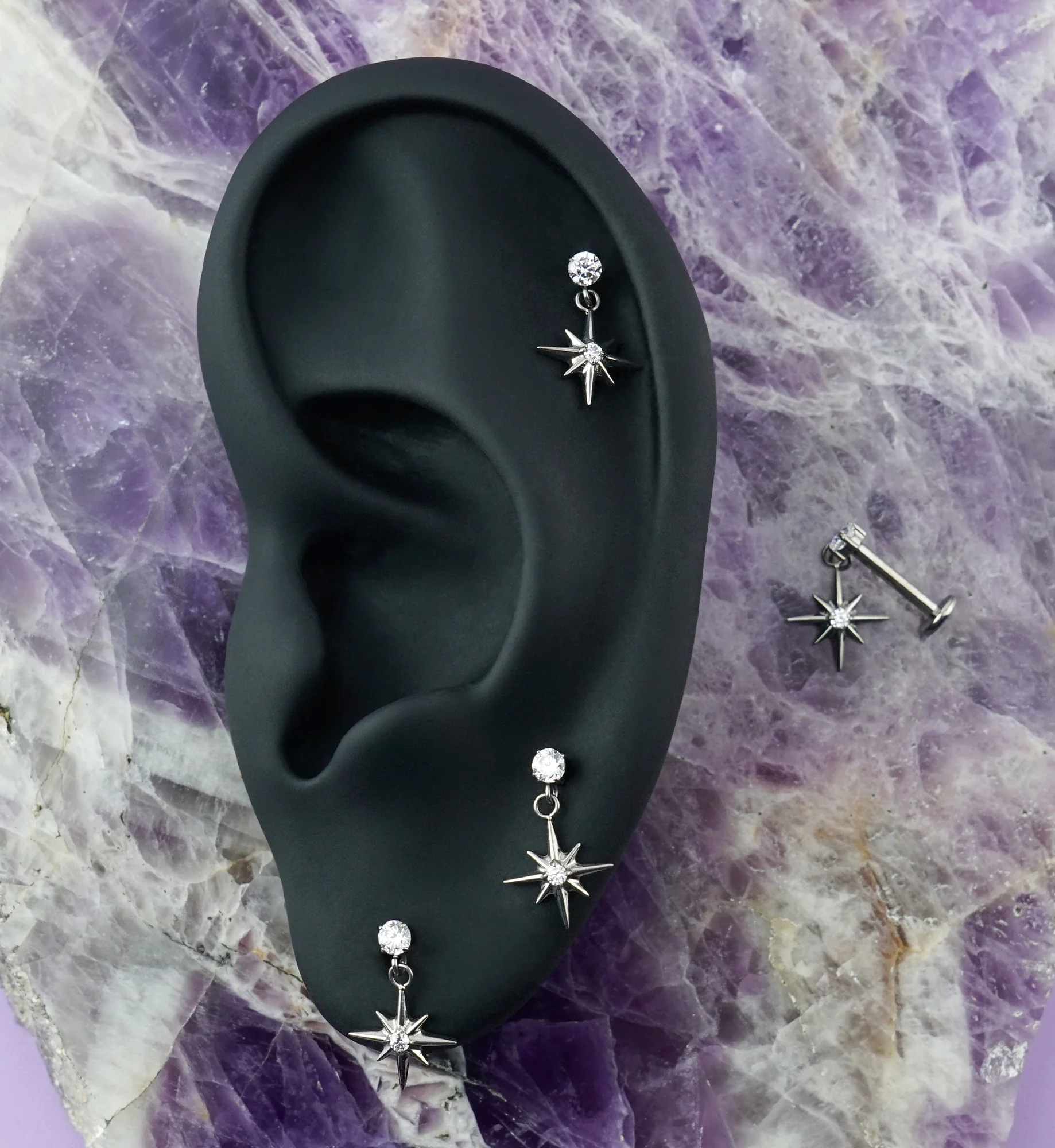 Cardinal Points CZ Dangle Internally Threaded Titanium Labret - Image 2