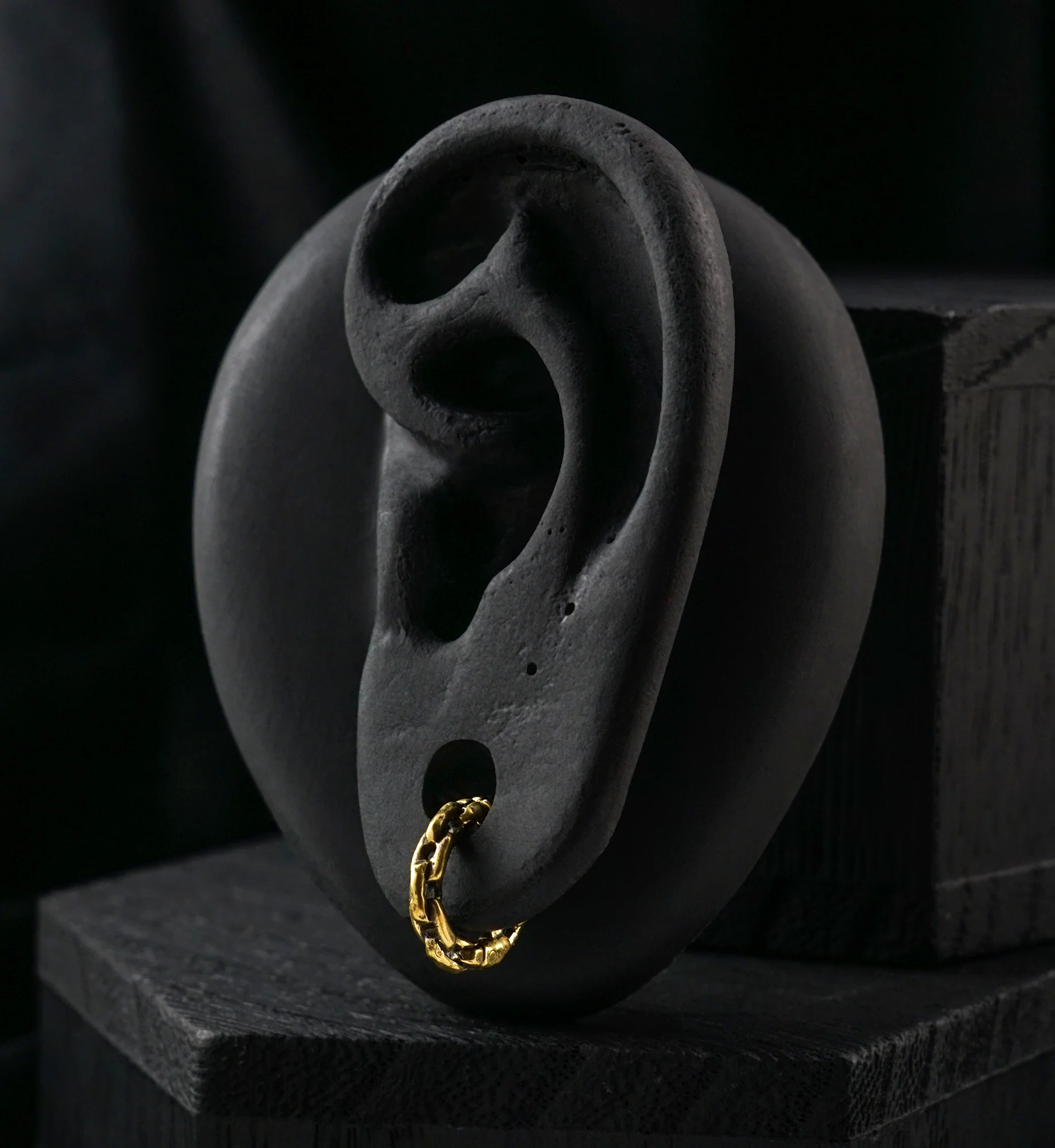 Chain Link Brass Hinged Stretched Ear Cuffs - Image 2