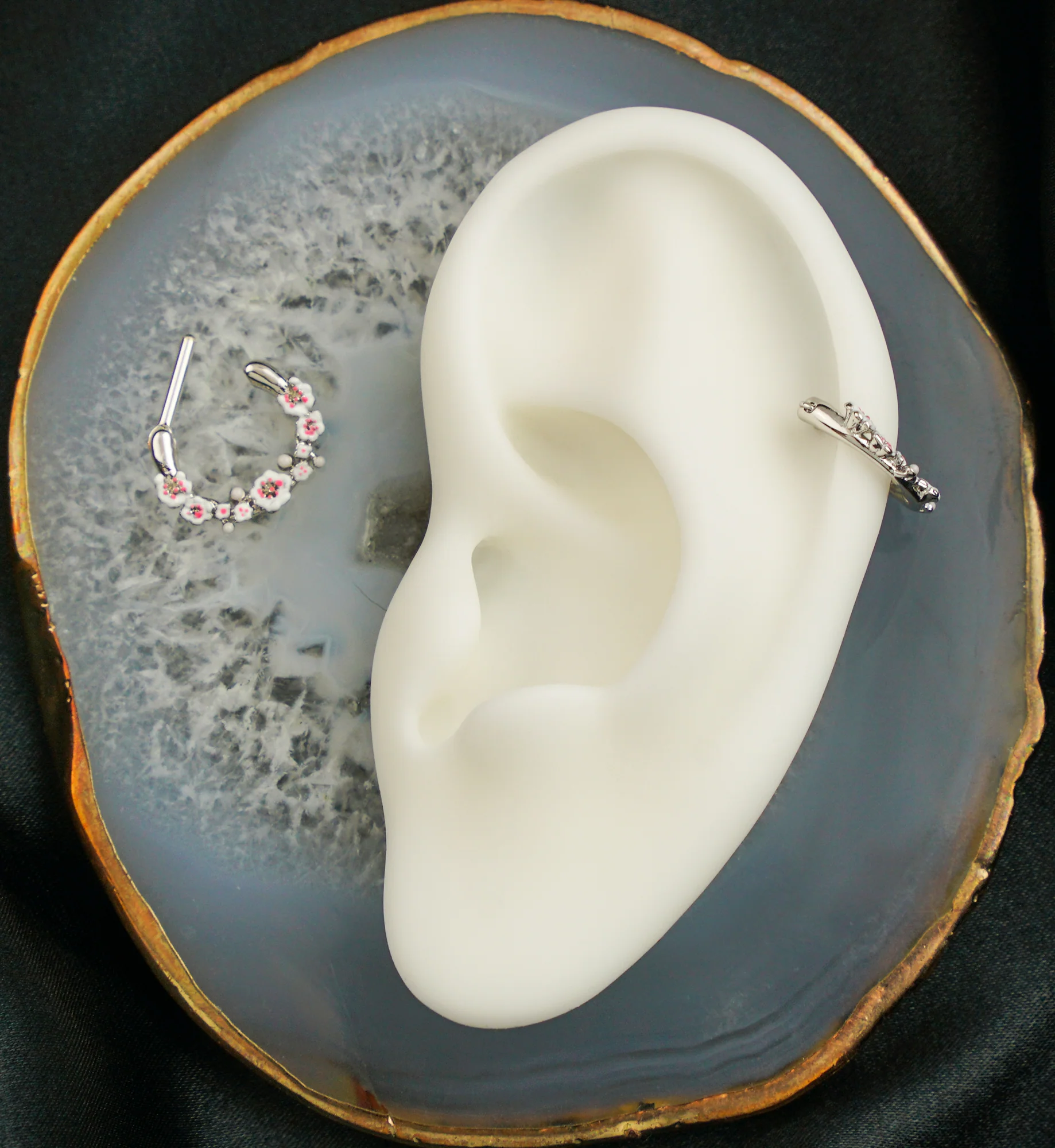 Cherry Blossoms Straight Hinged Segment Ring - Image 4
