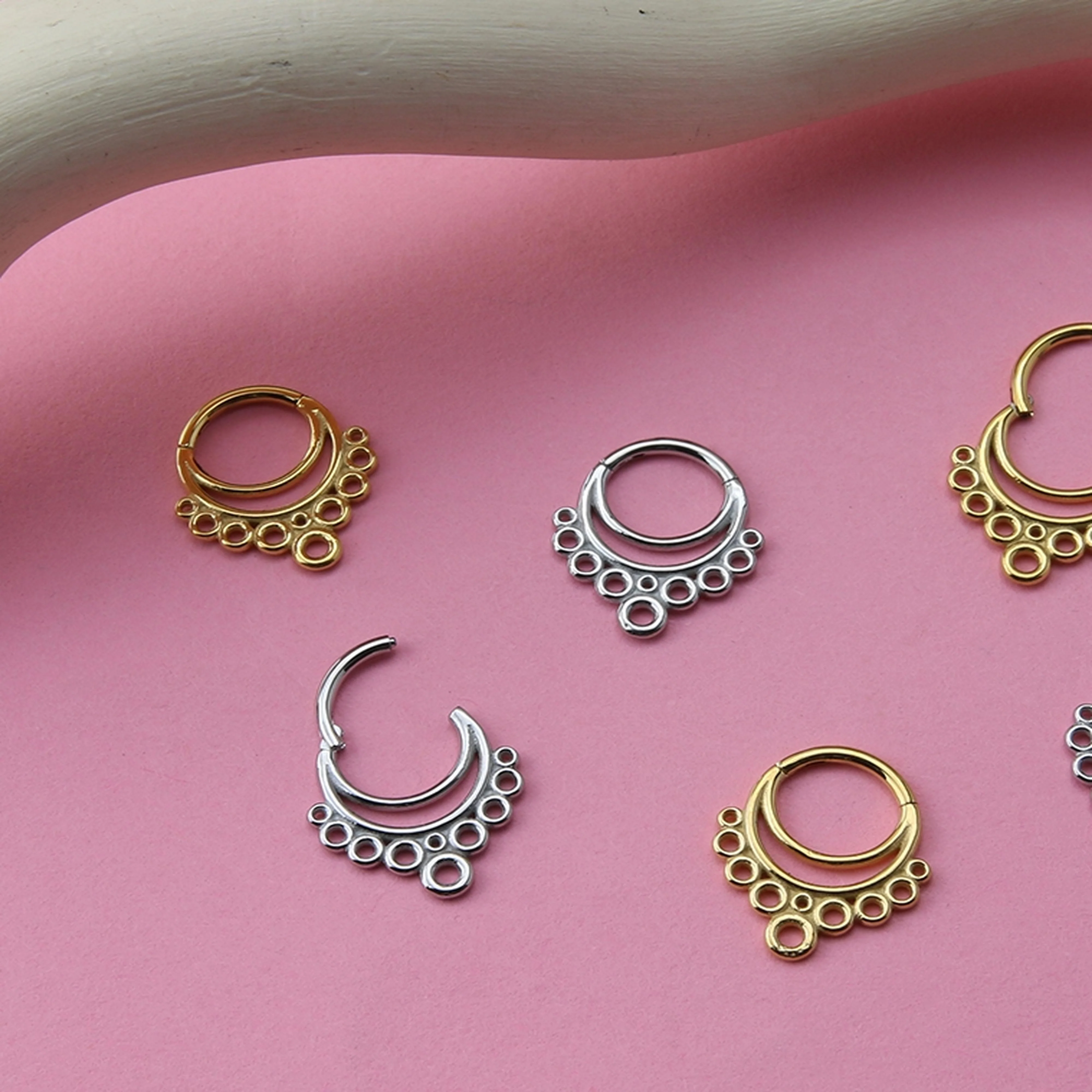Cirque Hinged Segment Ring - Image 3
