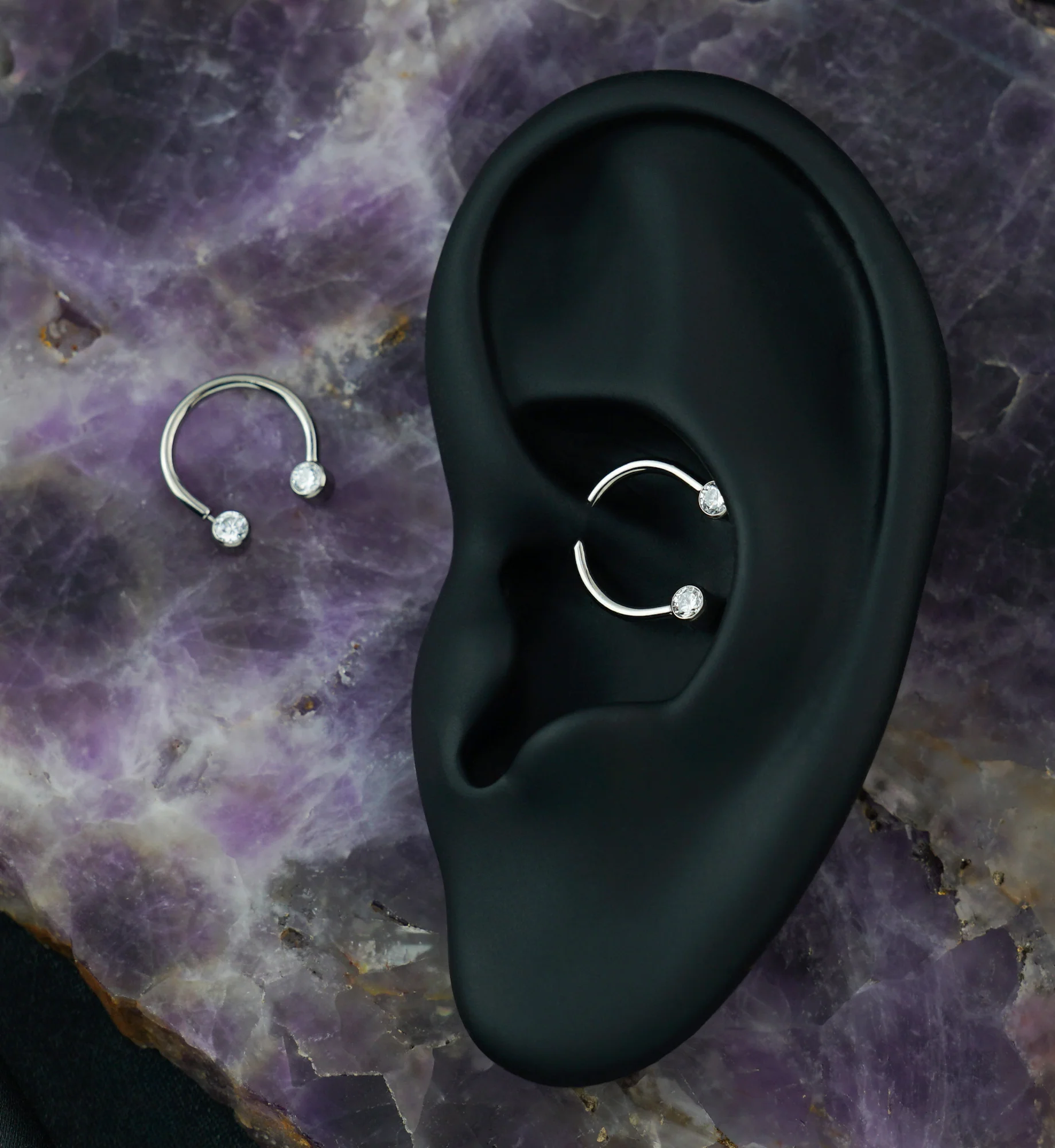 Clear CZ Threadless Titanium Circular Barbell - Image 4
