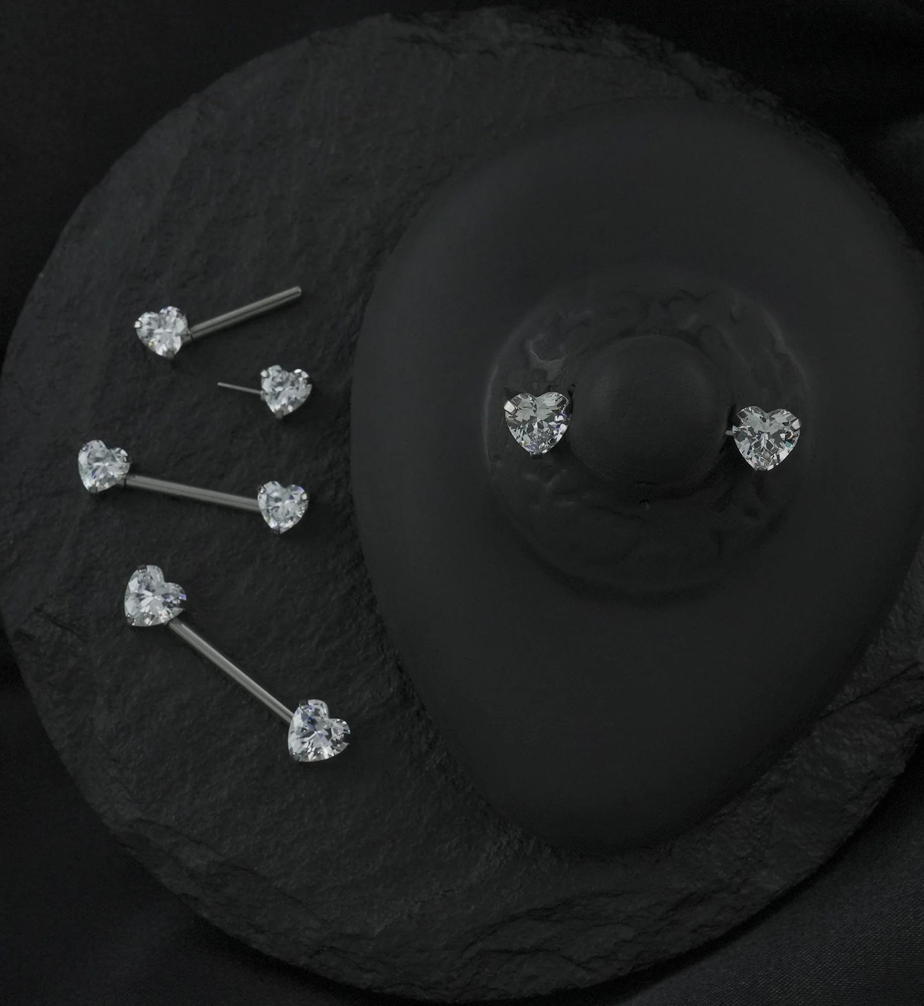 Clear Heart CZ Threadless Titanium Nipple Barbell - Image 2