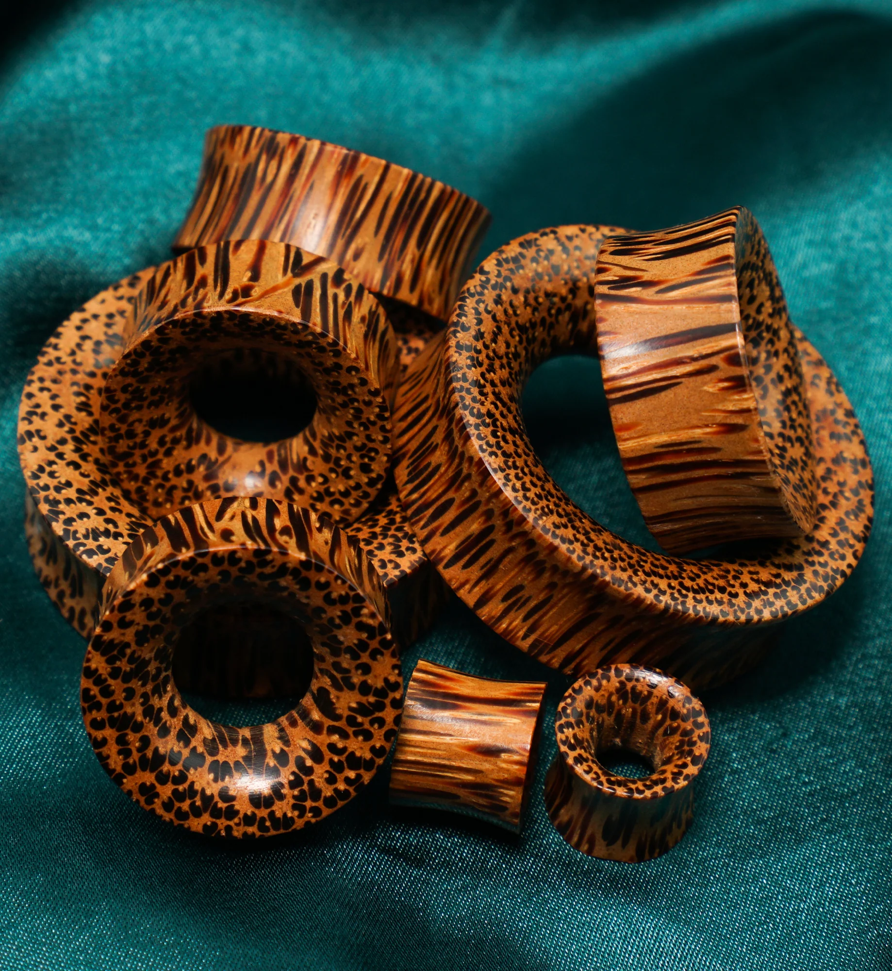 Coconut Wooden Concave Tunnels - Image 2