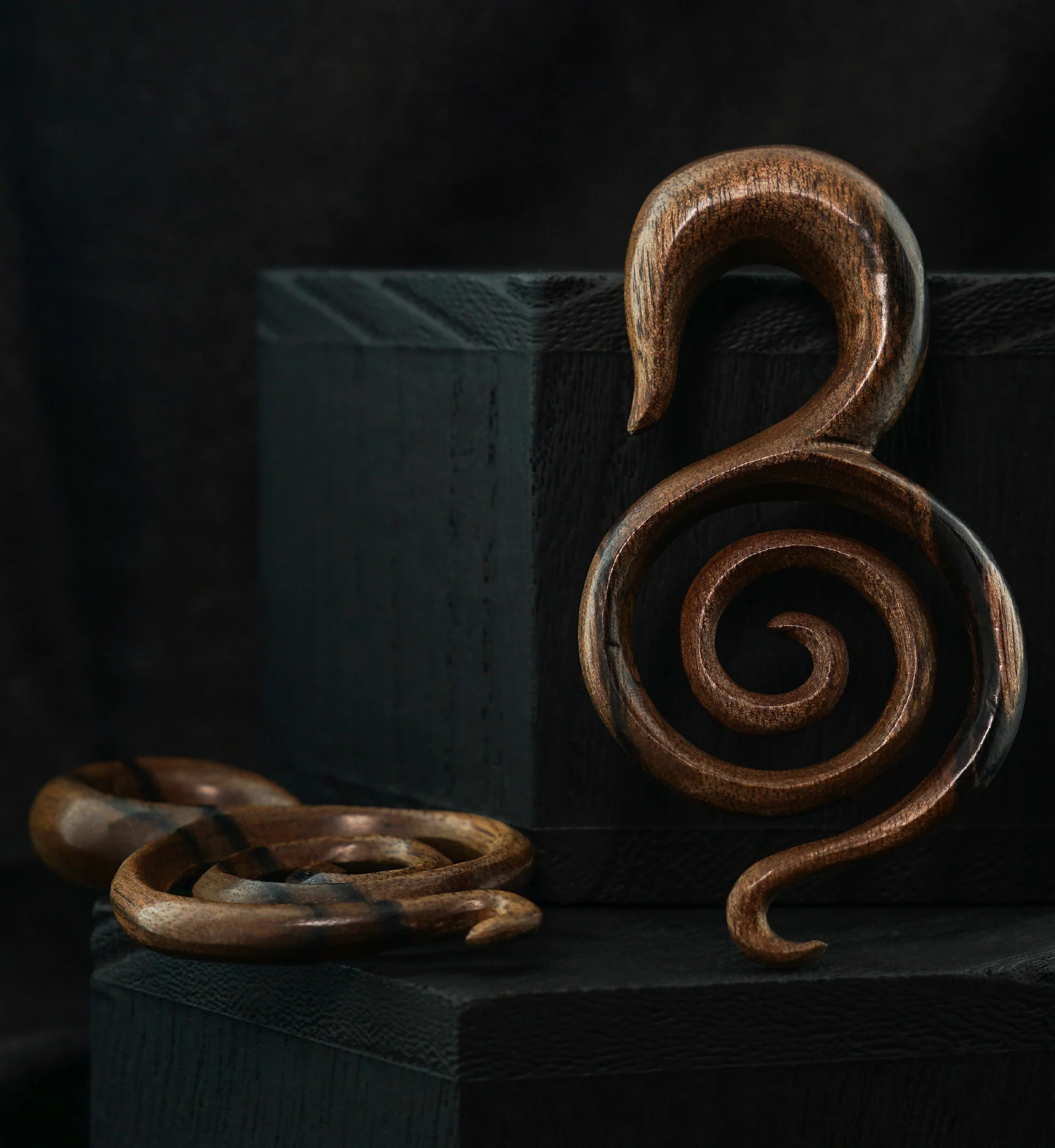 Coil Spiral Areng Wood Hangers - Image 2