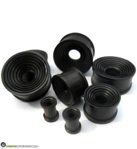 Concave Wooden Rings Tunnel Plugs - Image 5