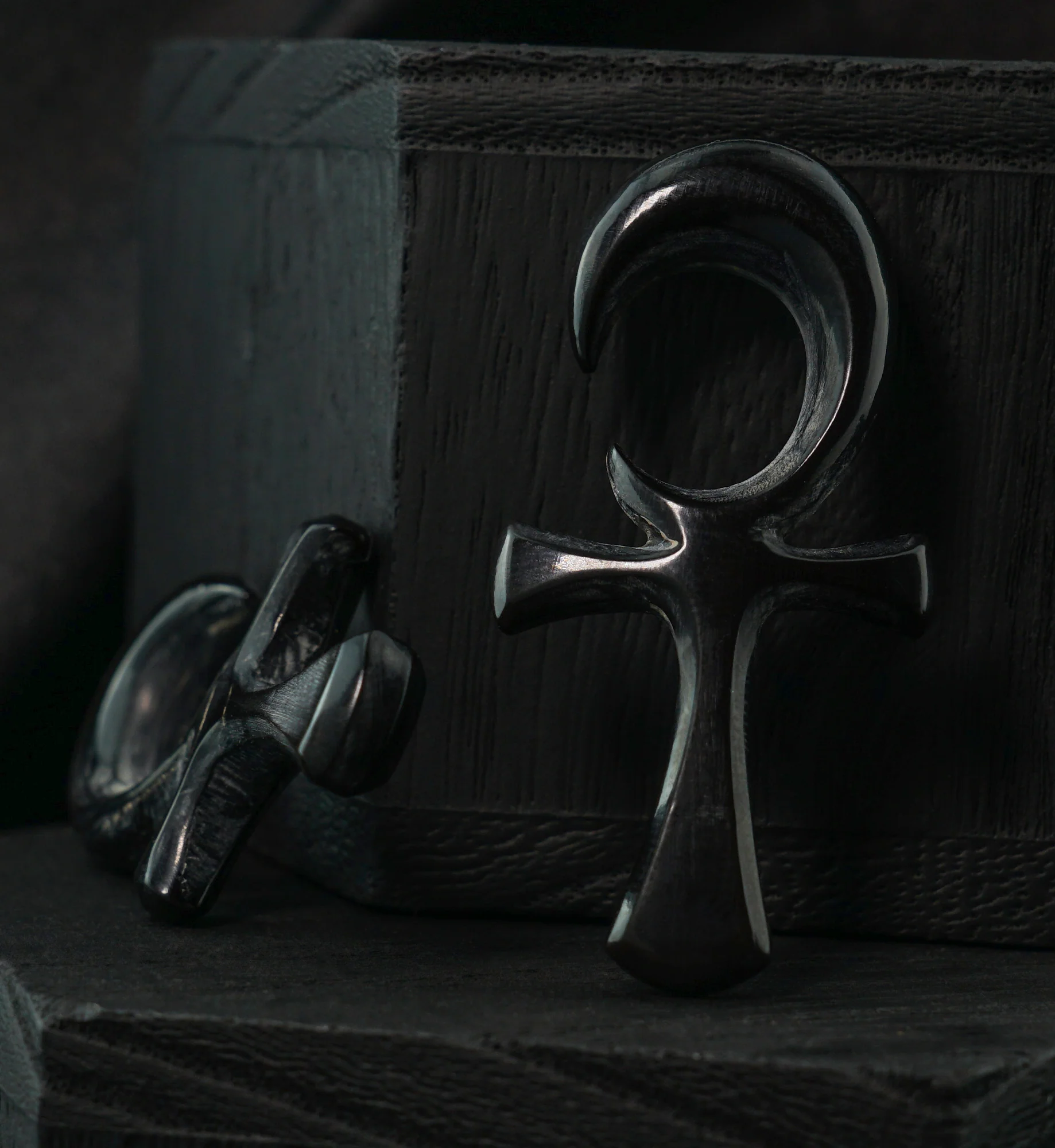 Cross Horn Spiral Hangers - Image 2