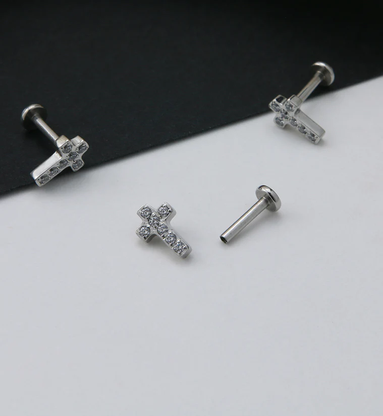 Cross Prong Set CZ Labret Post - Image 2