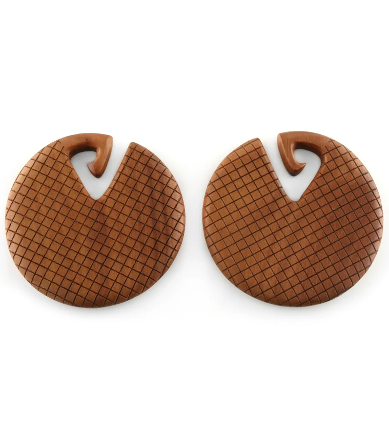 Crosshatch Saba Wooden Ear Weights - Image 7